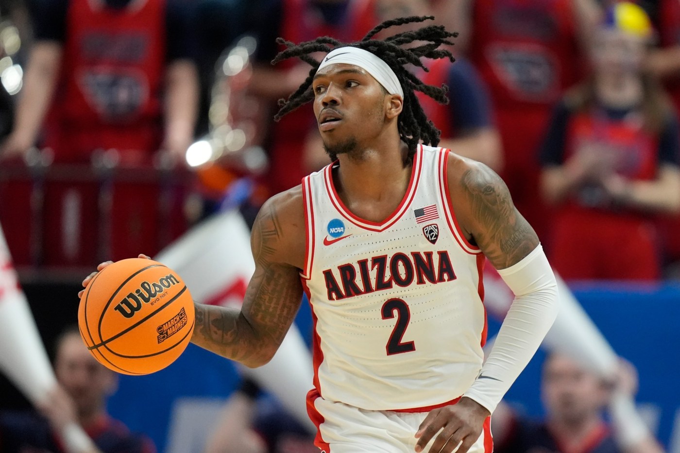 Caleb Love leads Arizona into Sweet 16 against Clemson with team-first approach 1 AP24083697636715