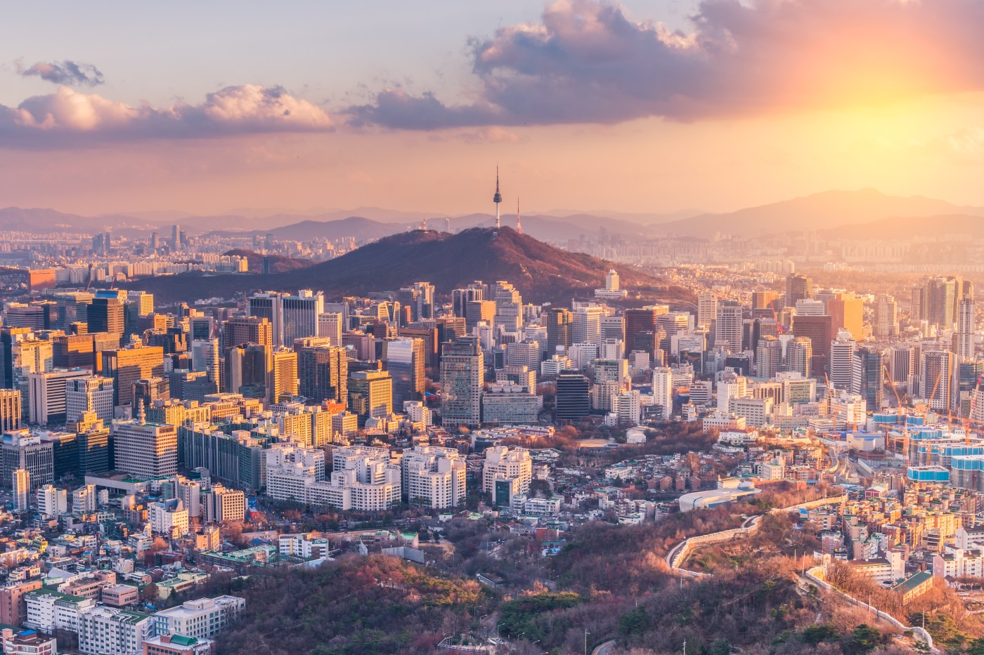 In Seoul for the Dodgers game? How to find great food in South Korea’s capital city. 1 GettyImages 621371796 9QvI9V