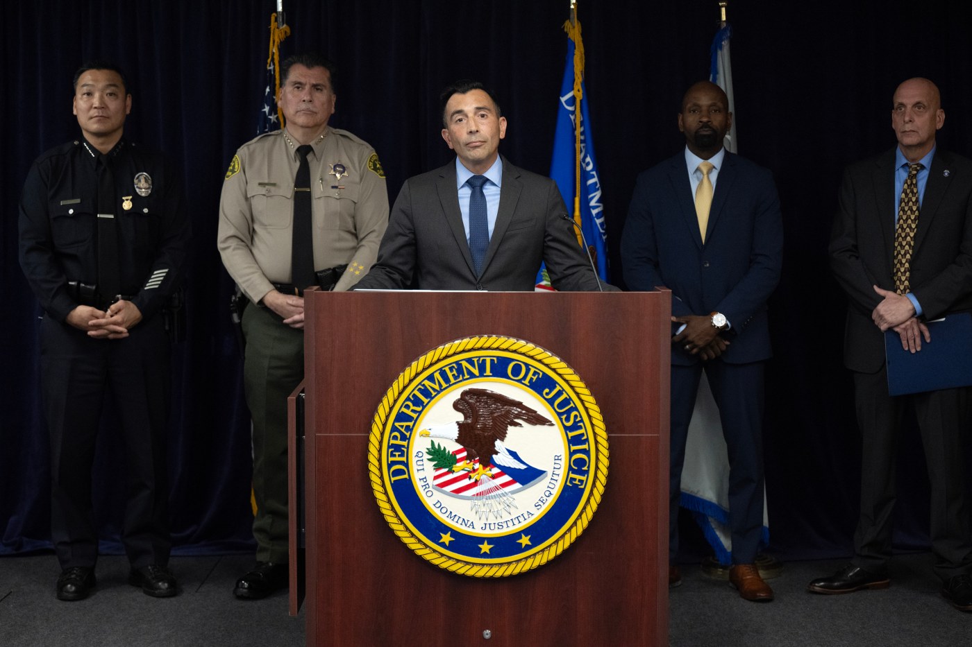Federal prosecutors plan to take on more violent gun crime cases in Southern California 1 LDN L CRIME 12 0321 1 8qQzP5
