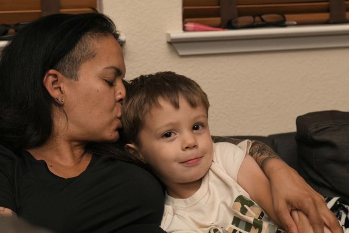 A new $16,000 postpartum depression drug is here. How will insurers handle it? 1 LIF HEALTH POSTPARTUM DRUG 4 KHN MvcePt