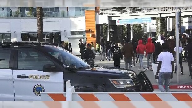 Fight and shooting erupt in Pike, Promenade areas of Long Beach during planned meetup of teens 1 LPT L PIKE 0317 16x9 1 y4KRiV