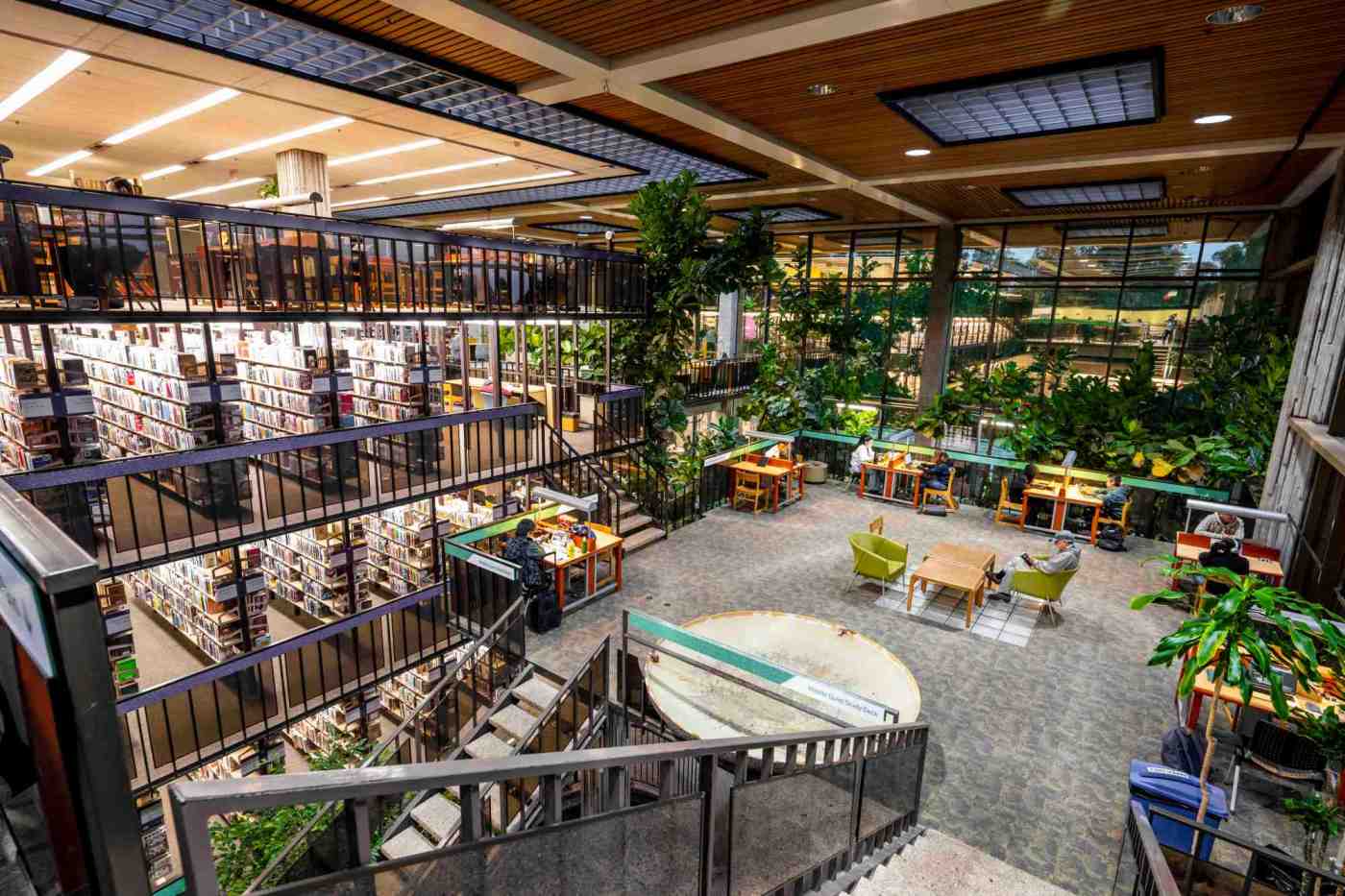 Huntington Beach looking at privatizing library operations despite widespread opposition 1 OCR L DEST LIBRARY HB 06 LO jyyfjc