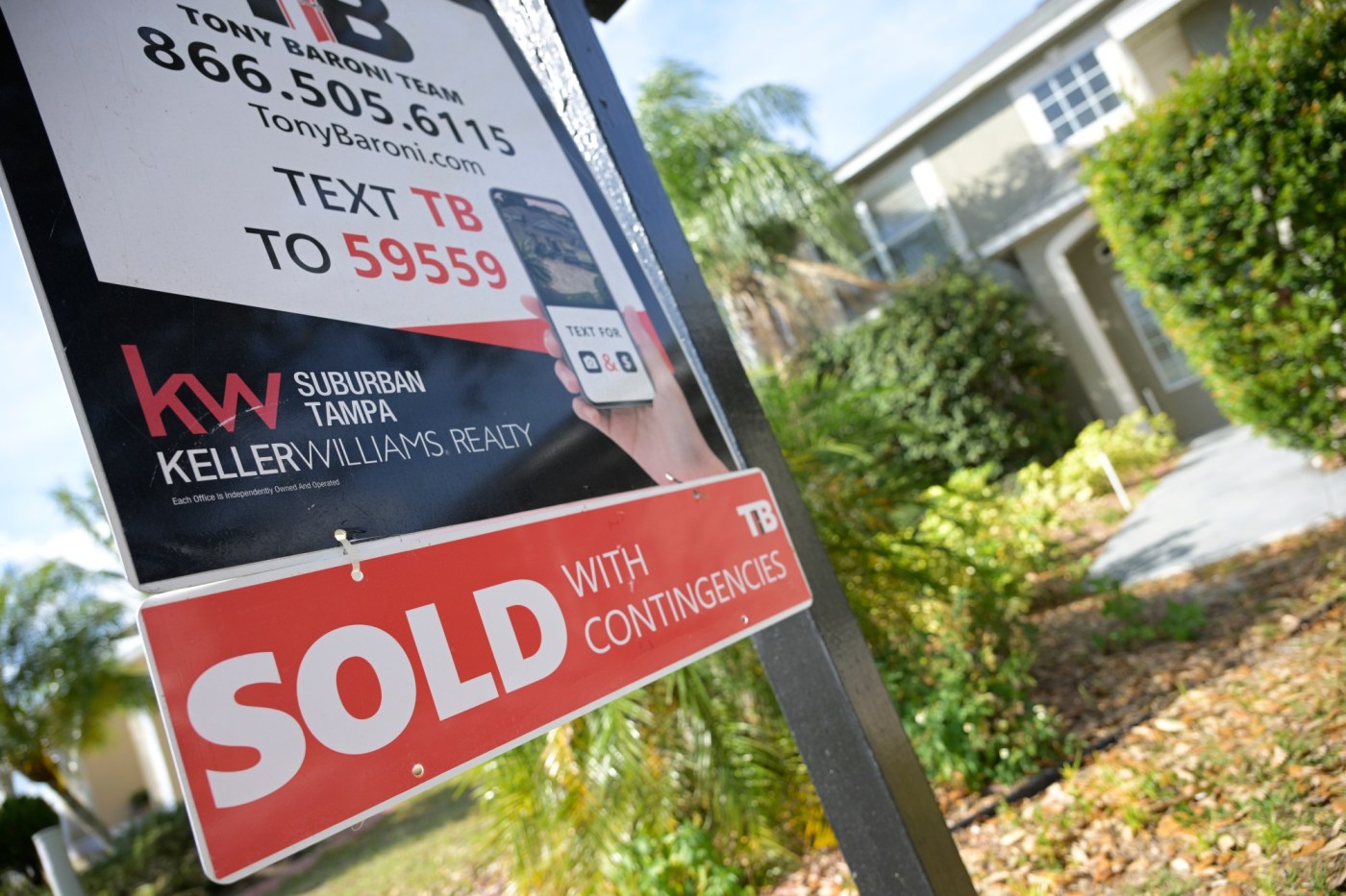 Homebuying’s 6% commission is gone after Realtors settle lawsuit 1 OCR Z REAL RESALES fPsw9q