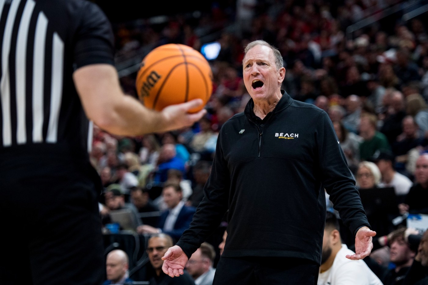 Dan Monson reflects on Long Beach State career: ‘I’m proud of what I did’ 1 AP24081743401438 OSMbjq