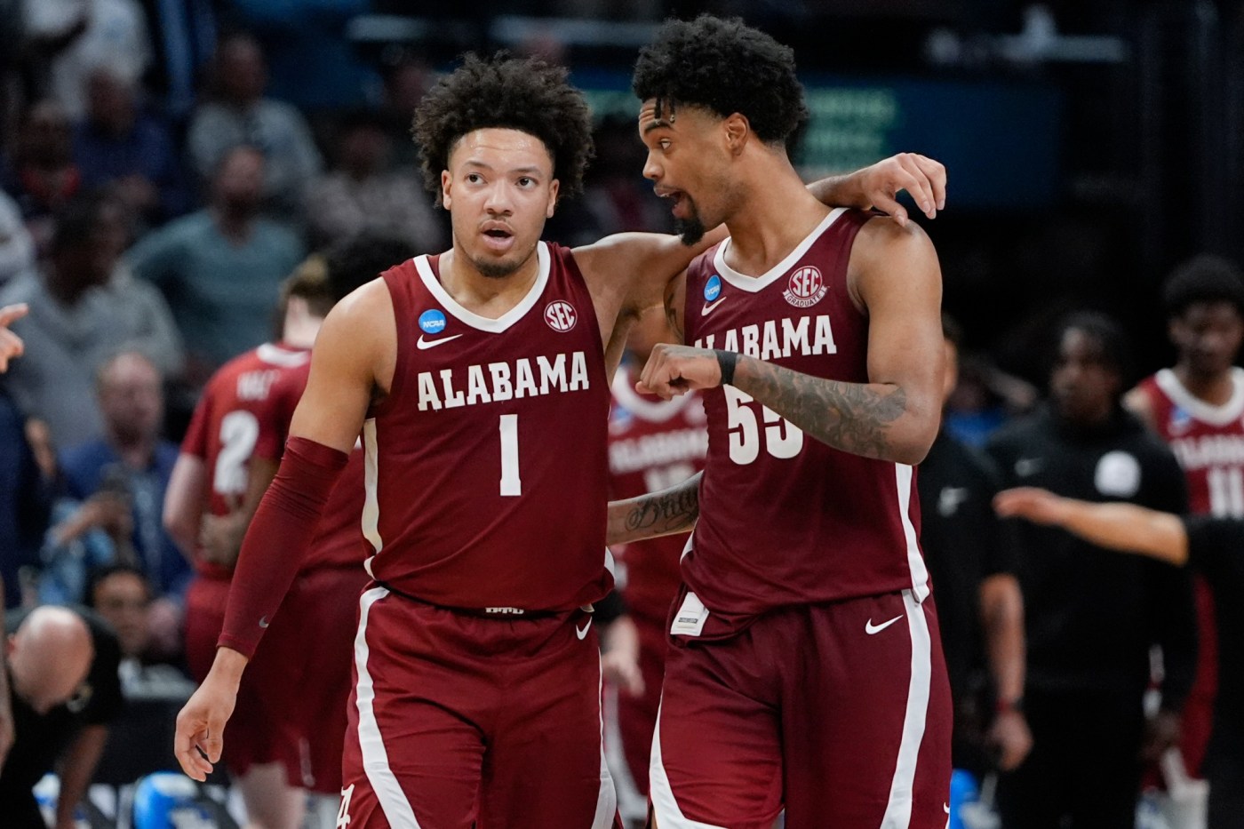 Final Four: Alabama trying to slow UConn juggernaut 1 AP24089144204913 1PhsiQ