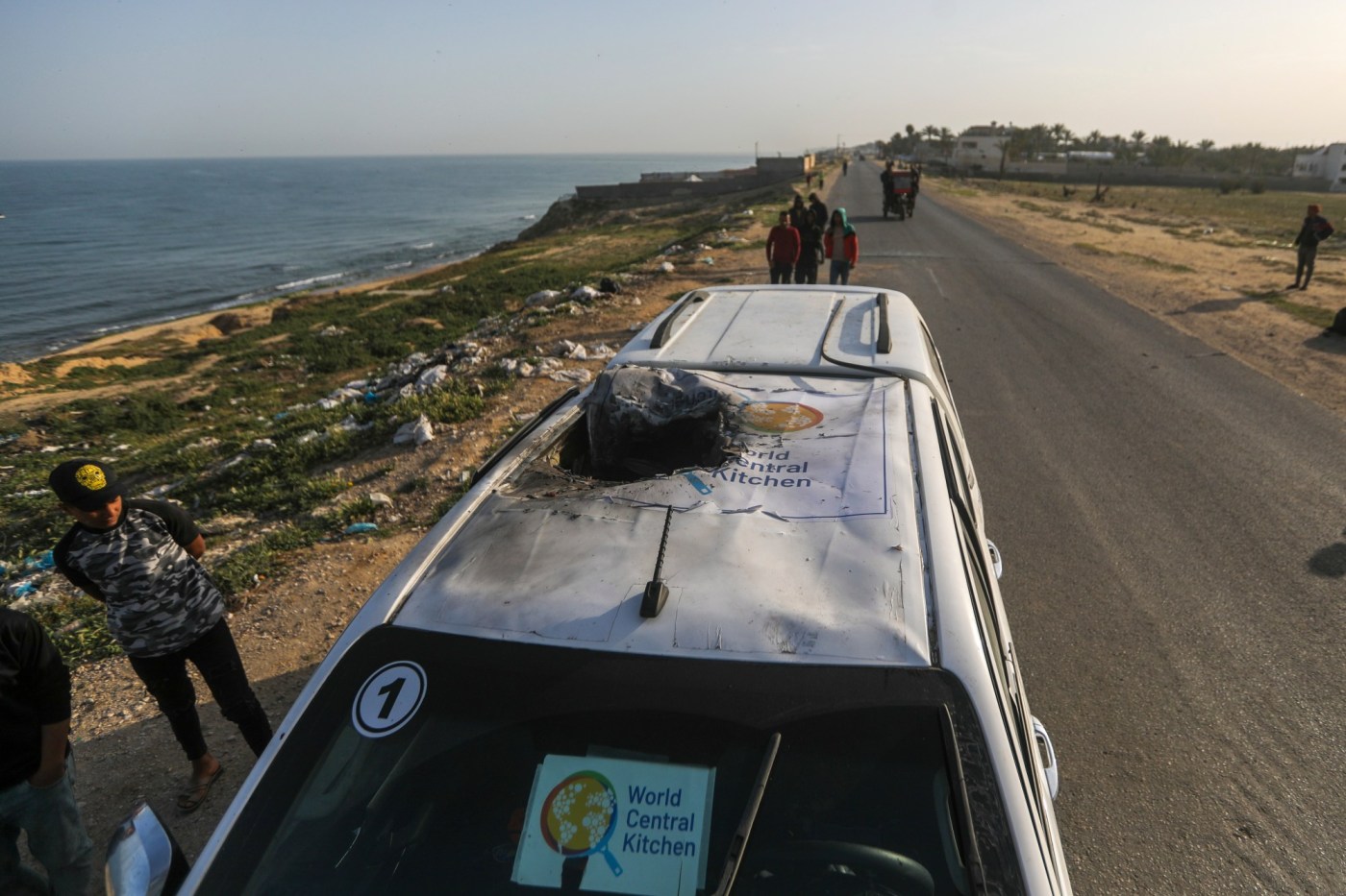 A mission of mercy, then a fatal strike: How an aid convoy in Gaza became Israel’s target 1 AP24101709453540 LapMz8