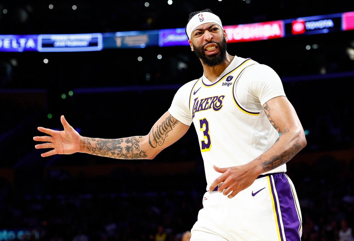 4 things to keep an eye on during Lakers’ last 5 games 1 GettyImages 2117777924