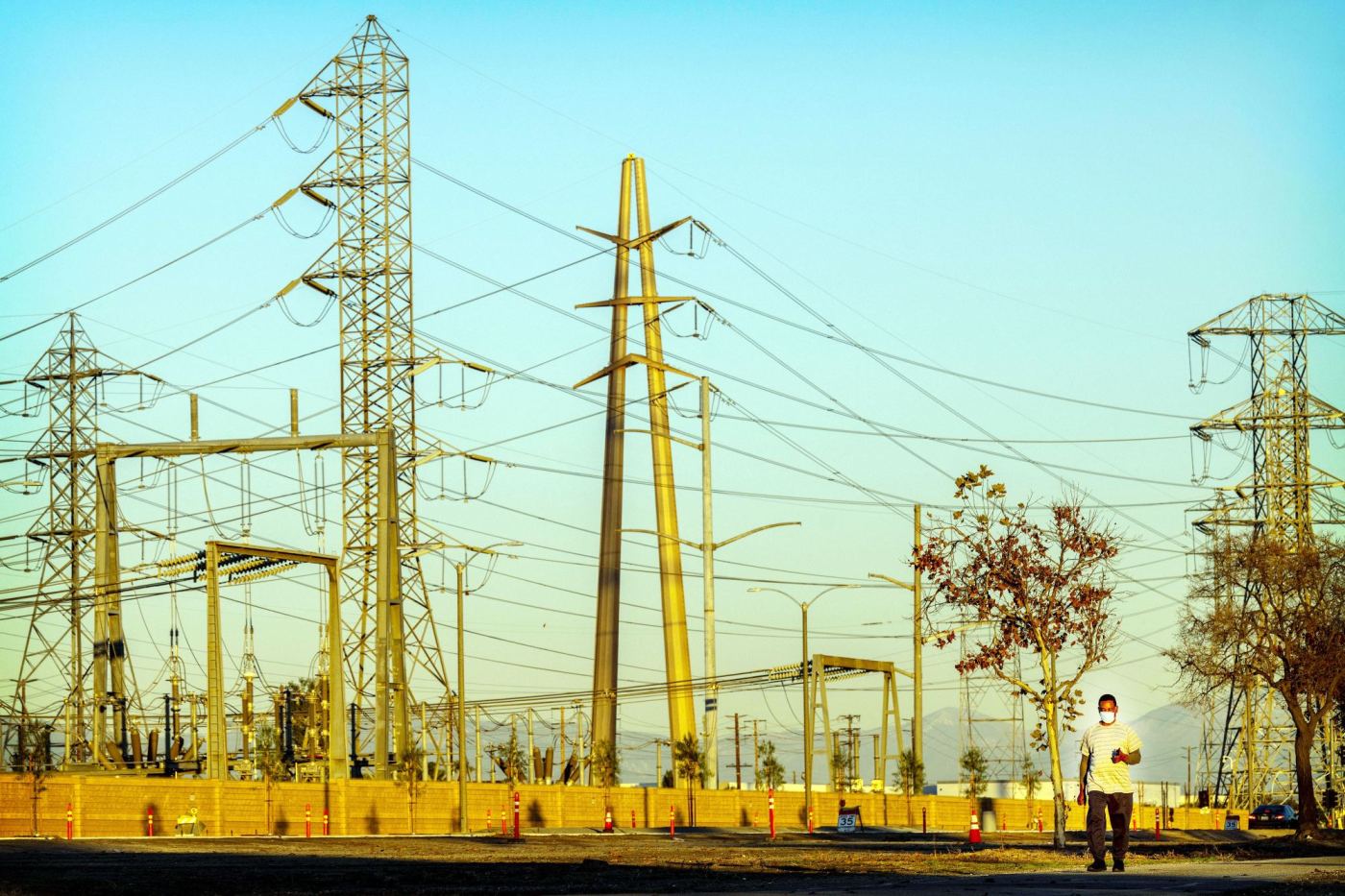 IDB L ELECTRICWALK 0119 WP 9oYmdF