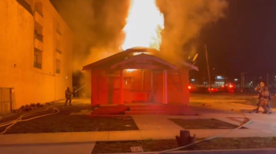 Firefighters find body inside Santa Ana house after putting out fire 1 OCR L FIREBODY 0404 01 FL4owS