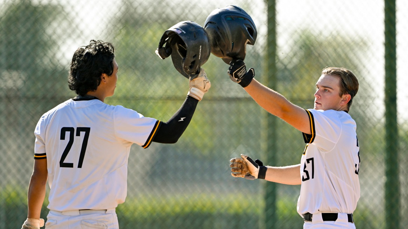 Foothill baseball boosts league title hopes with win over Villa Park 1 OCR L HSBASE VP FOOT 0420 01 LO 1 SpXH37