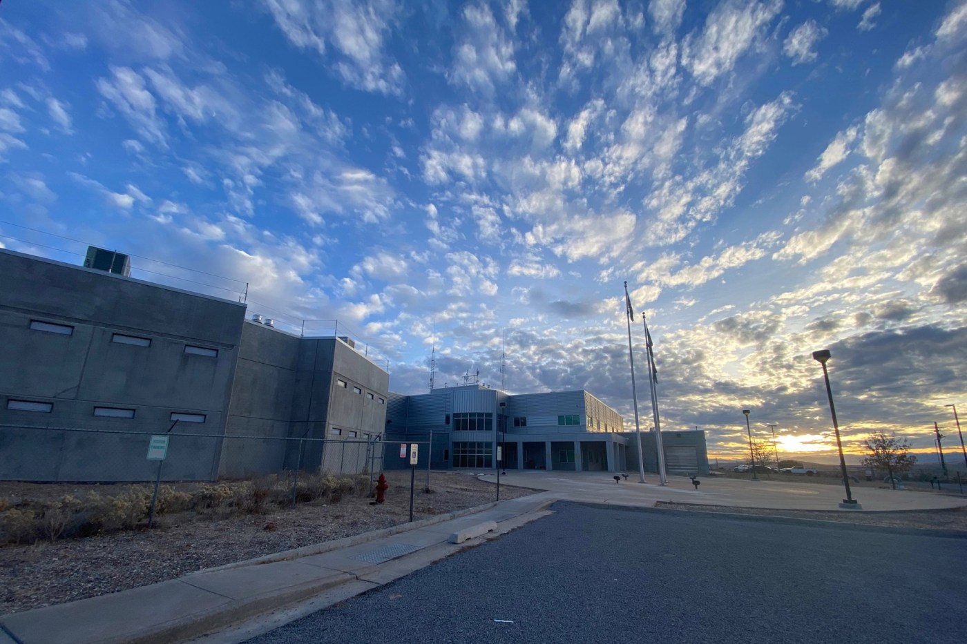 Rural jails turn to community health workers to help the newly released succeed 1 US NEWS JAILS HEALTH WORKERS 1 KHN BGRzVi