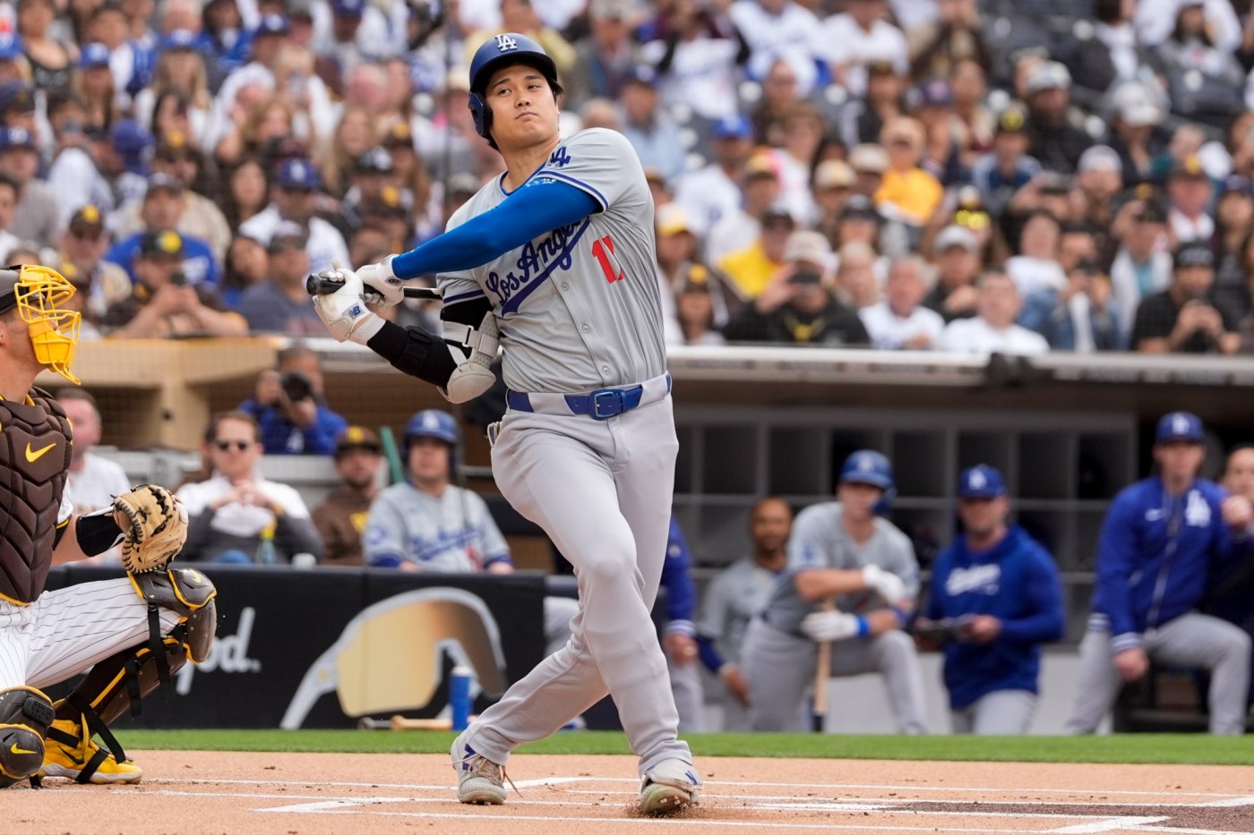 Dodgers’ Shohei Ohtani gets ‘precautionary’ day off with back issue 1 AP24133200825689 qgNMC5