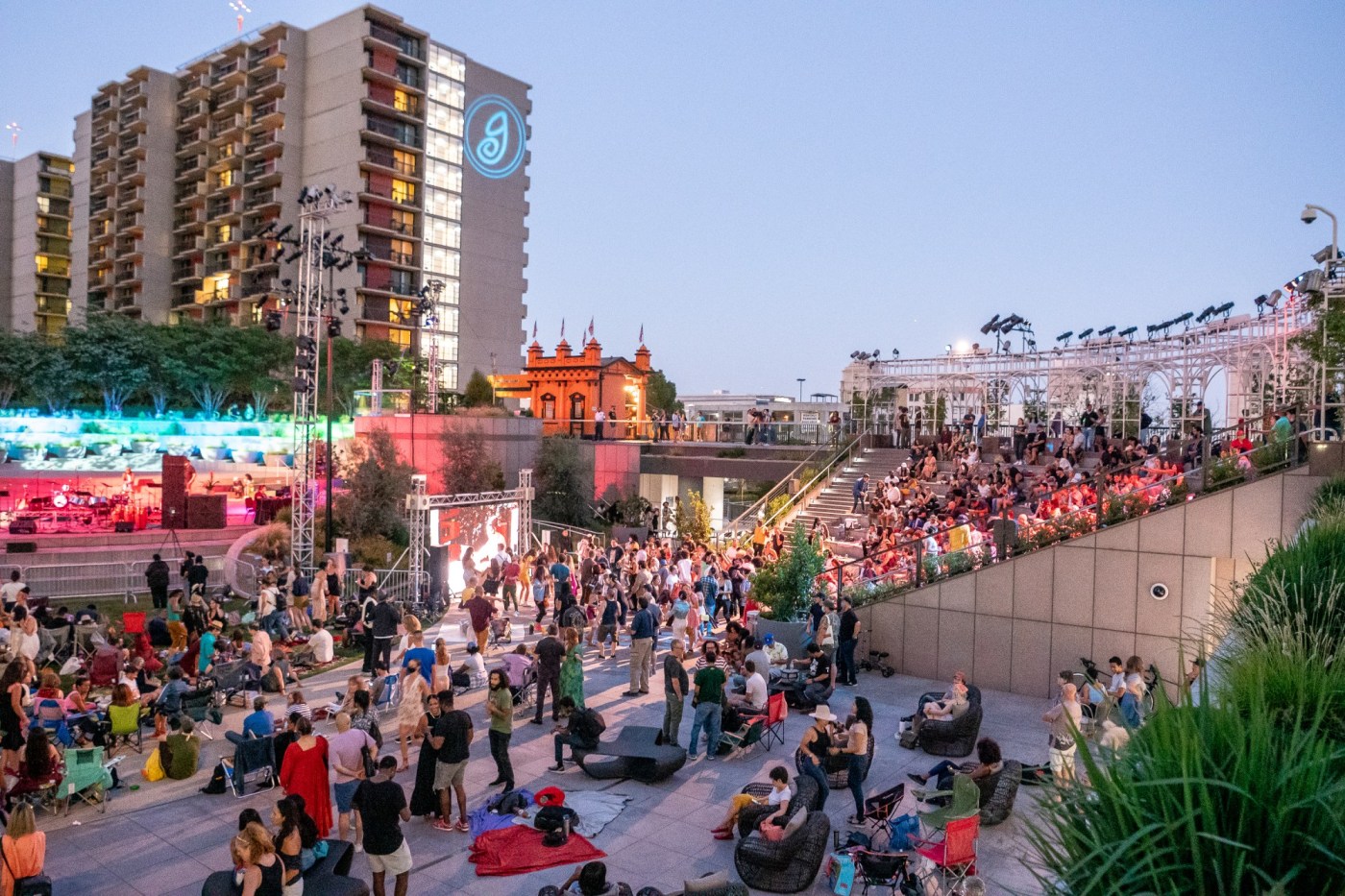 Grand Performances will make the summer sizzle with free concerts 1 LDN L FREEGRAND 0517 GMl3E2