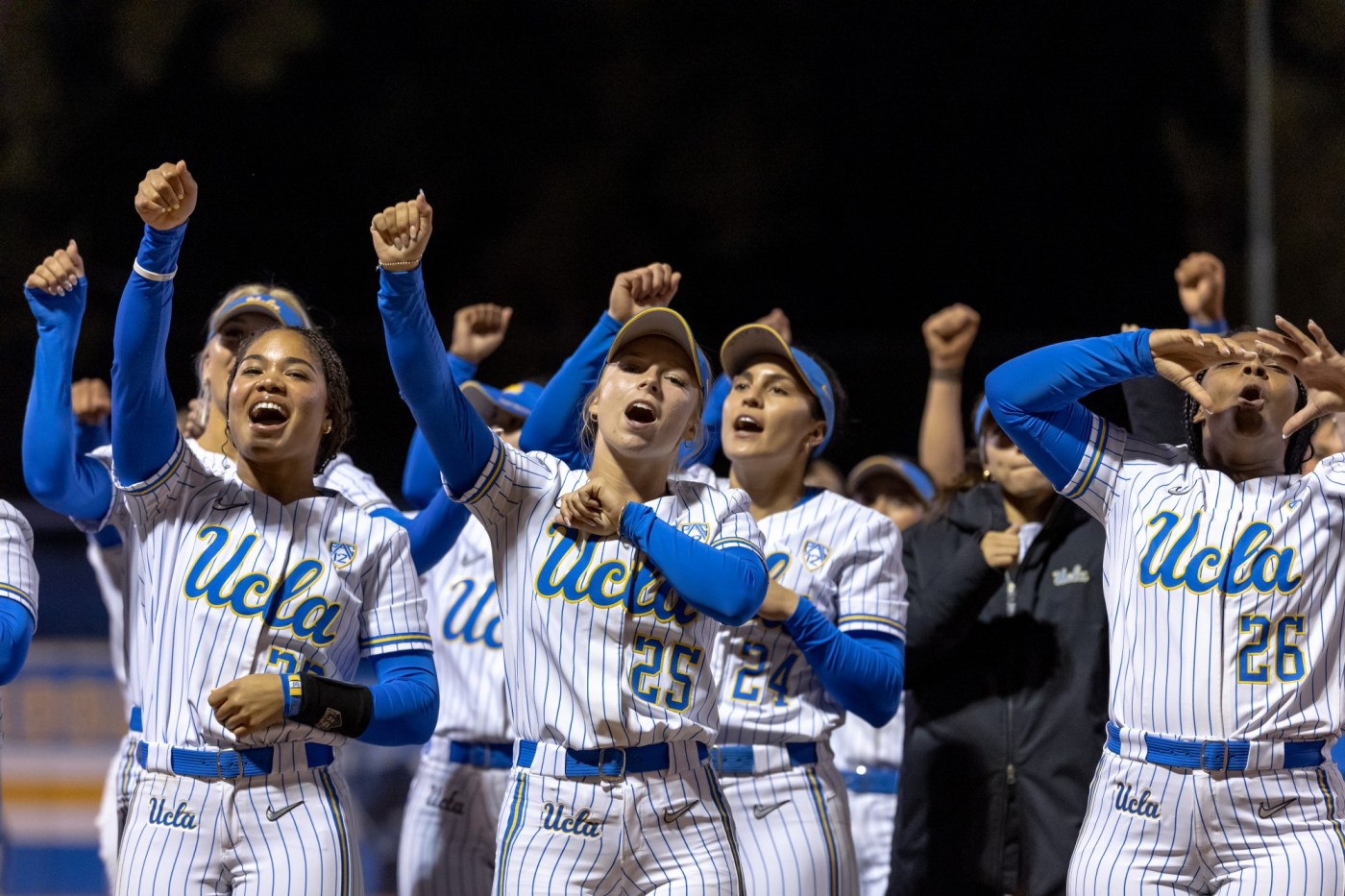 LDN L UCLA SOFT 0513 01 KS0dUR