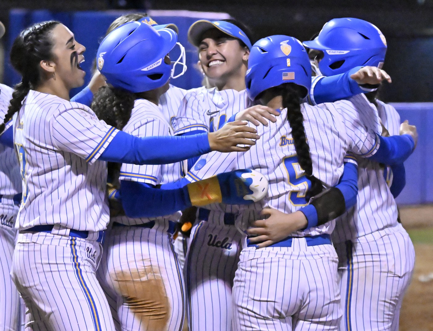 UCLA softball opens Super Regional series with shutout of Georgia 1 LDN L UCLA SOFT 0520 11 ed45da WOjqDn