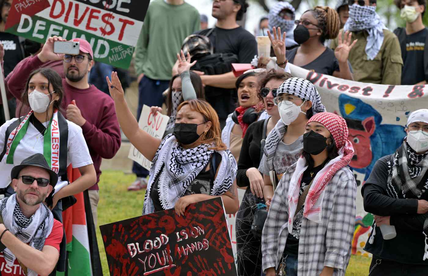 Pro-Palestine protesters rally at CSU headquarters to demand university system divests from Israel 1 LPT L CSU RALLY 0522 04 BS 1 uU1Jna