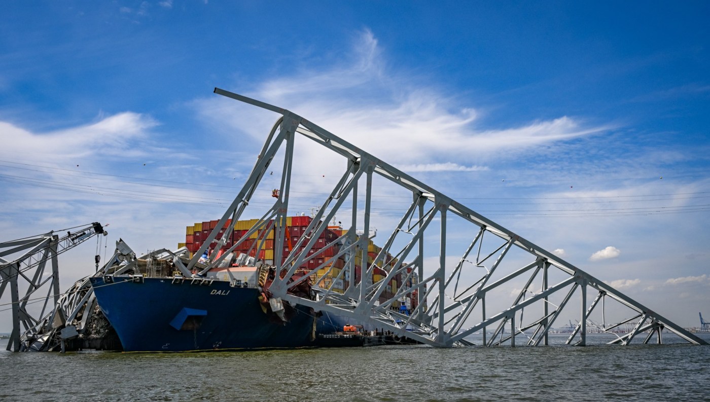 New Key Bridge estimated to be completed by fall 2028, cost up to $1.9B, officials say 1 TBS L KEYBRIDGESALVAGE 25 85c3e2 1