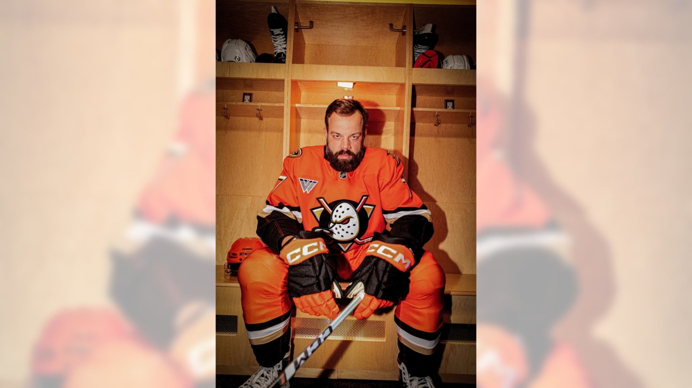 Ducks’ new uniforms go orange and embrace ‘classic’ logo 1 0627 SPO LDN DUCKS N 16x9 1 bCiXaF