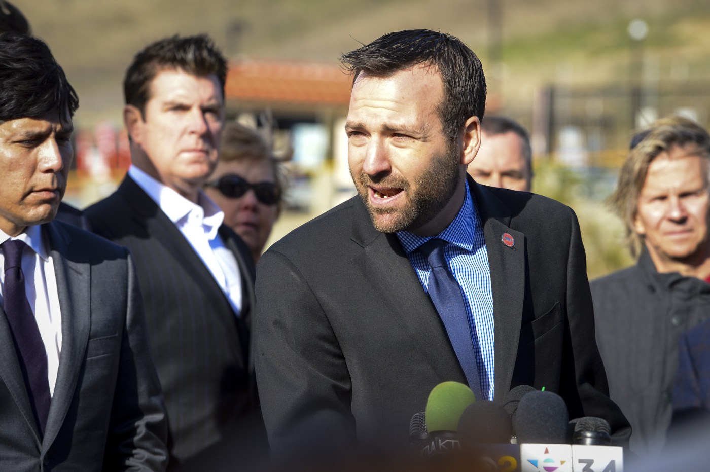 1022 nws ldn l aliso anniv 045 1022 7zEMIw