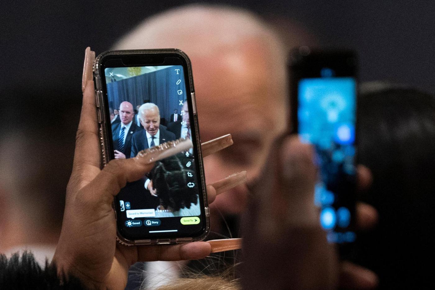 Democrats wanted an agreement on using artificial intelligence. It went nowhere 1 AI Campaign DNC Pledge 14389 pU6WFK
