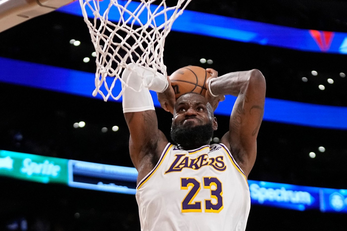 Lakers enter free agency with some possible flexibility 1 AP24119119216609 8AsnkQ