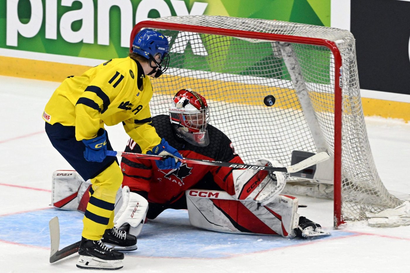Ducks add six prospects in Day 2 of NHL draft 1 AP24125619121598 5eoXlp