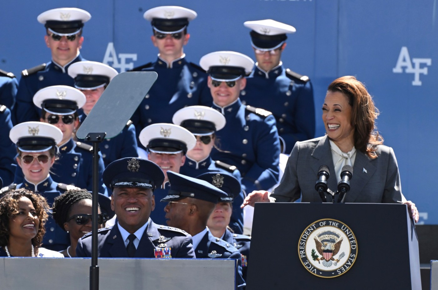 Vice President Kamala Harris wraps up Southern California visit in LA 1 AP24151650557379 6zKRq9