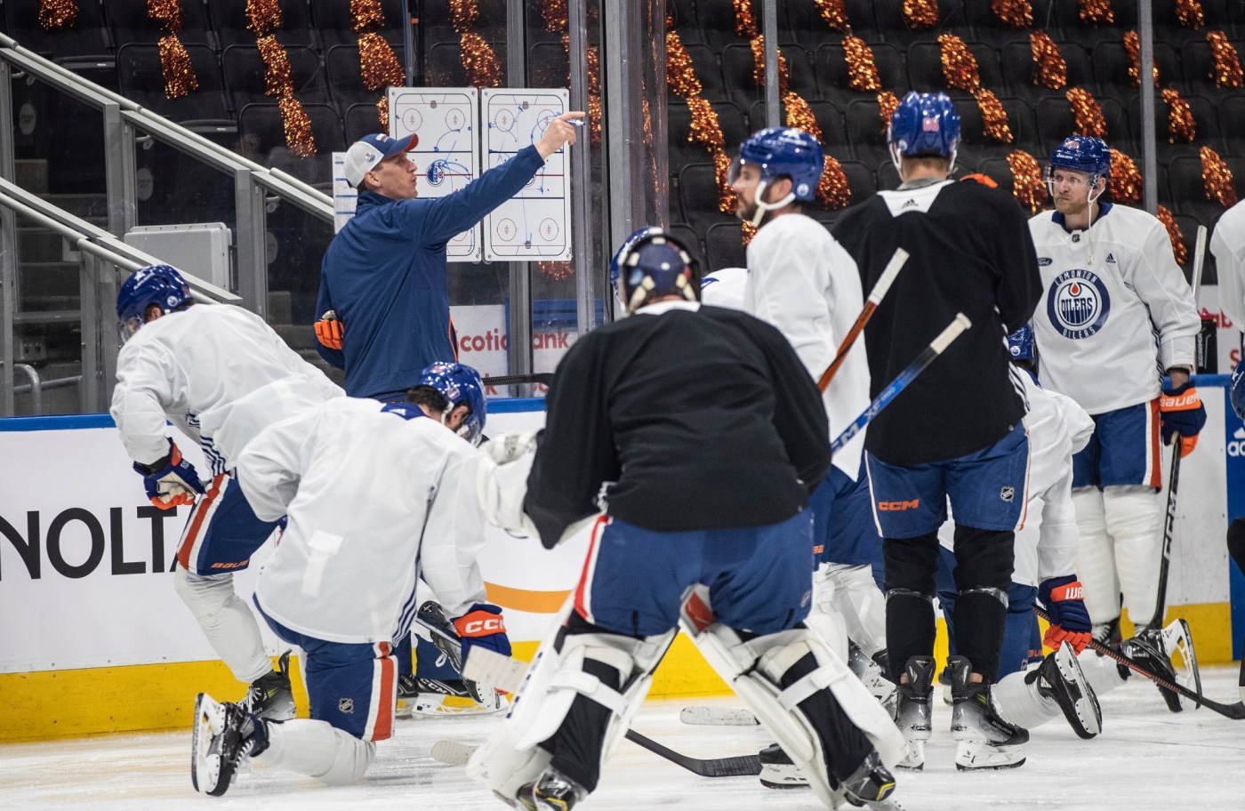Stanley Cup Final: Edmonton, on verge of being swept, seeks answers 1 AP24166681760870 V2PFiY