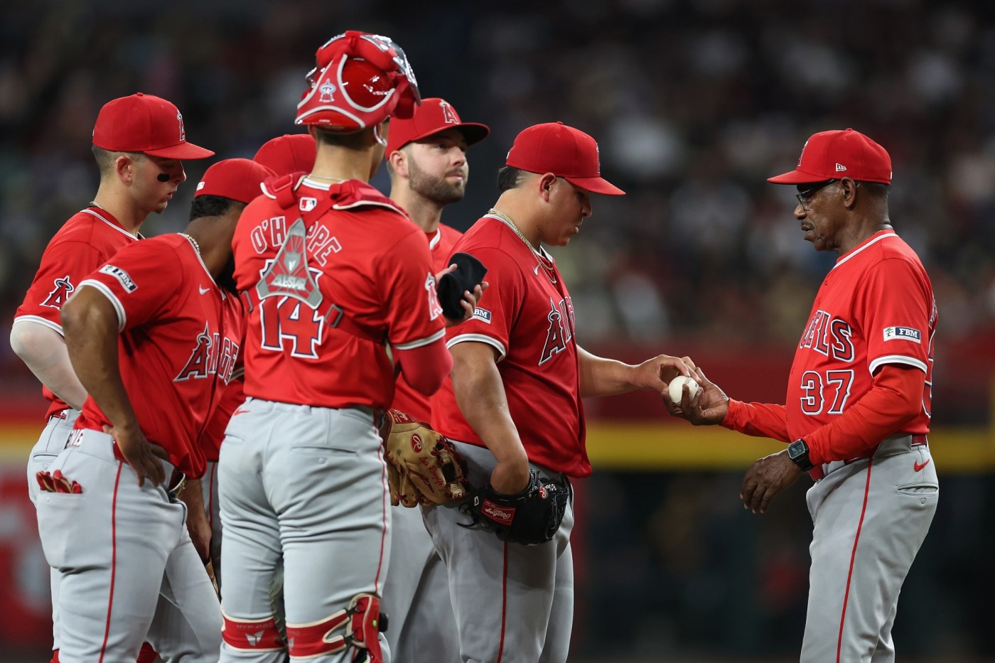 Angels lose ugly game to Diamondbacks 1 GettyImages 2157211563 ci3PJ5