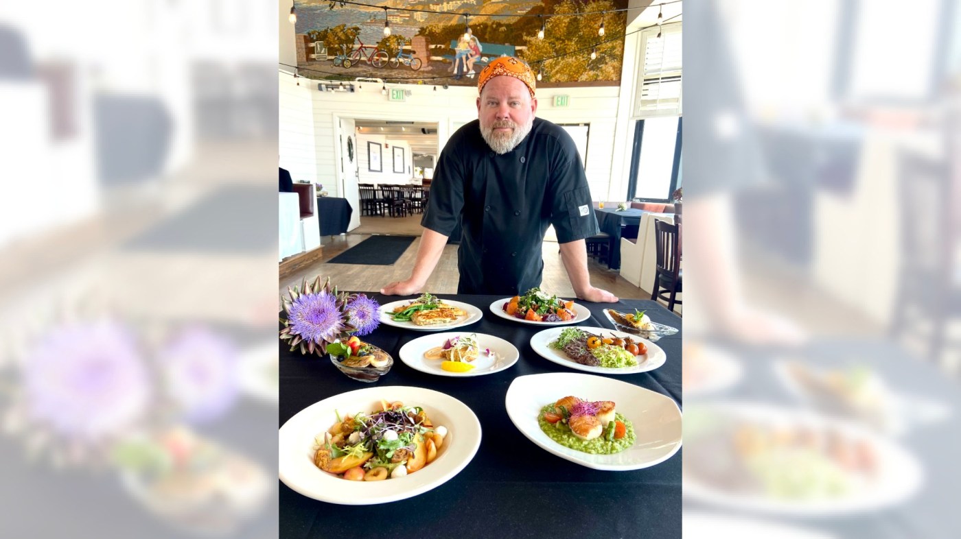 After nearly closing last year, iconic Gladstones restaurant survives and adds new summer menu 1 LDN L NEWGLAD 0614 3 16x9 1 GtdMXt