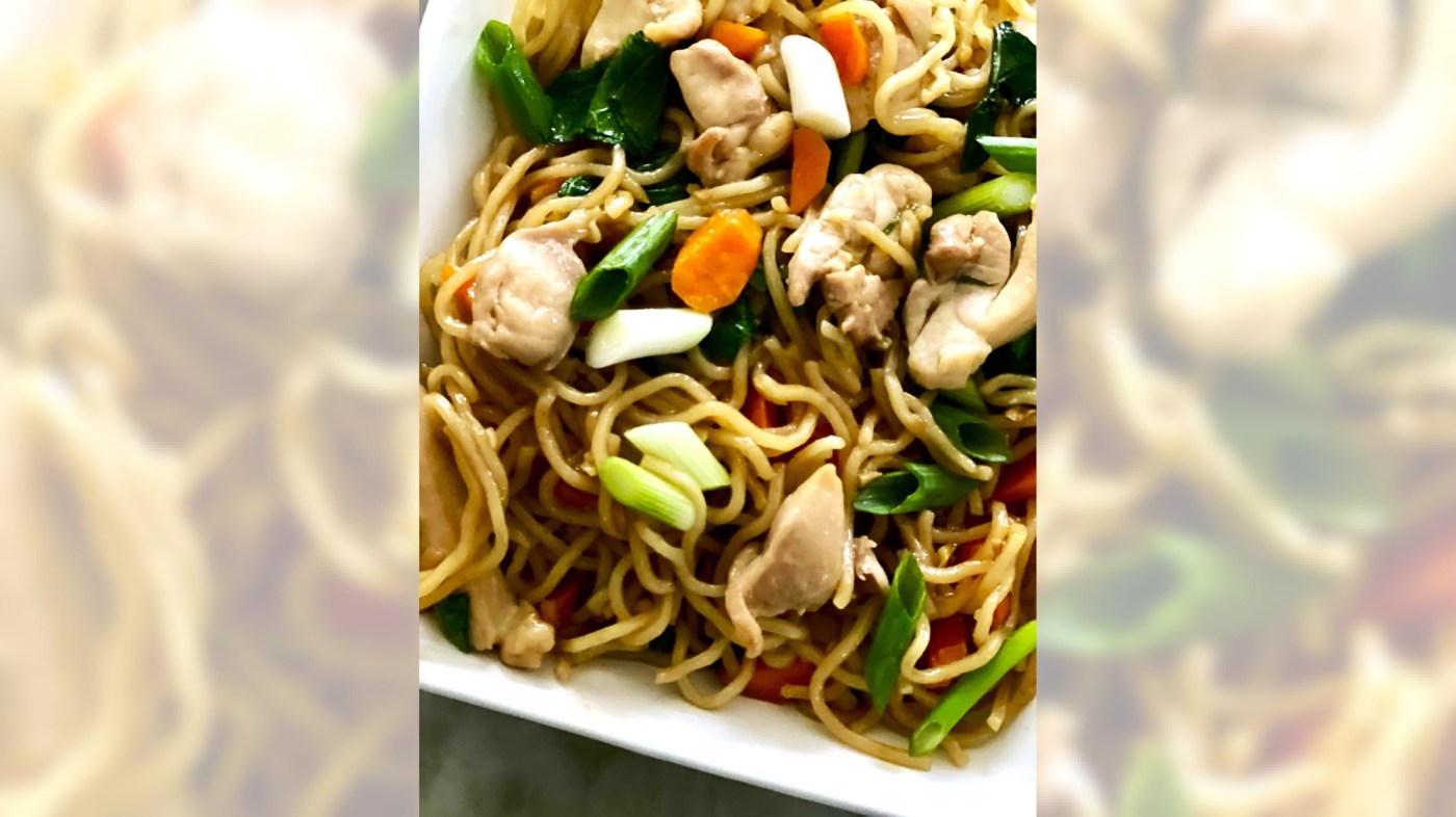 Recipe: Here’s how to make Jet Tila’s Easy Lo Mein Noodles 1 OCR L QUICKFIX WREC 0616 FEATURED O3tIAW