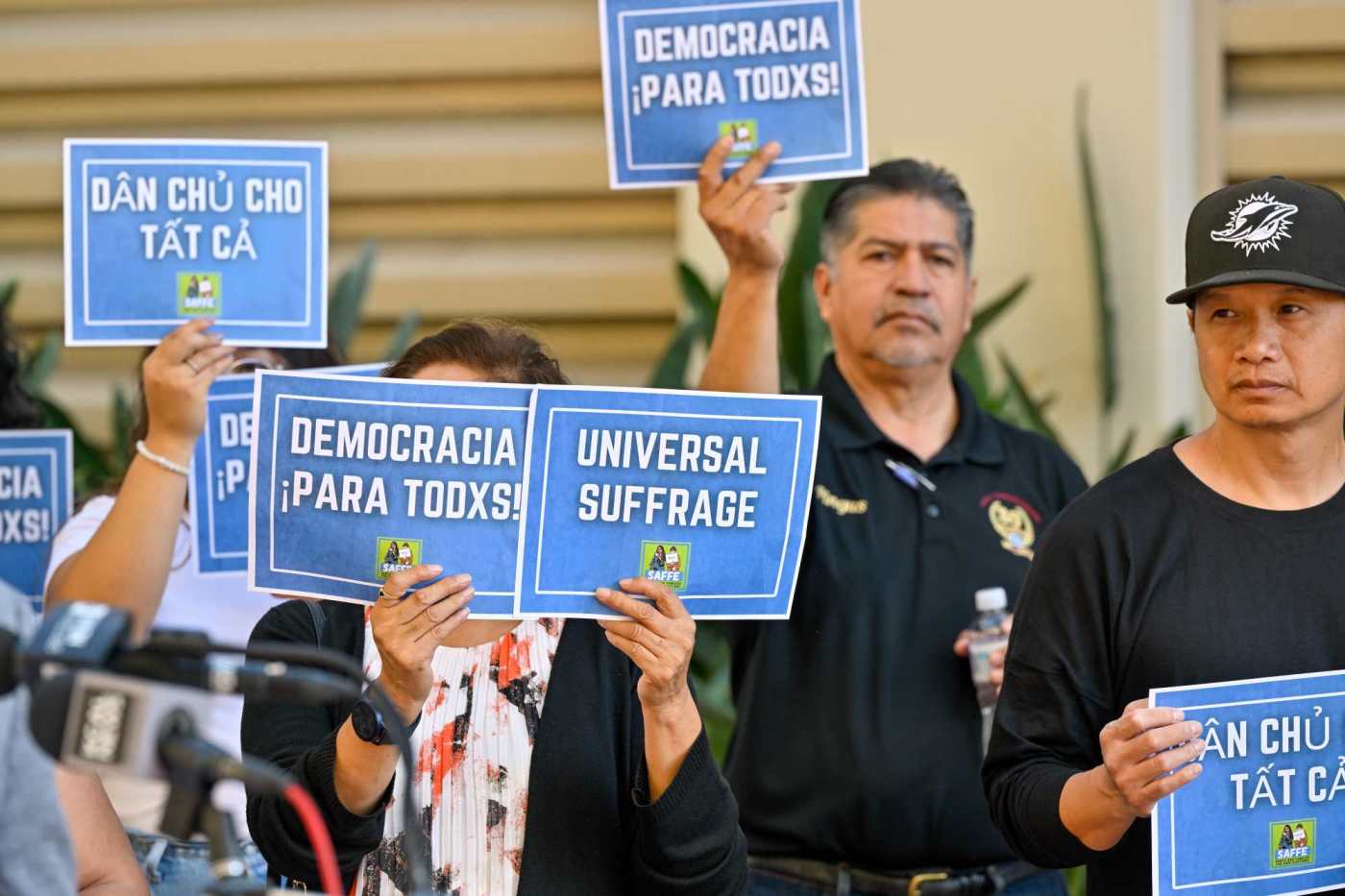 Santa Ana ordered by court to amend noncitizen voting ballot measure language 1 OCR L SAVOTING 0920 JG 01 MbUgkB