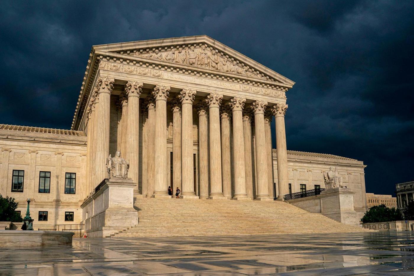 Chevron rebuke limits overreach by bureaucrats 1 Supreme Court 32982 1 2 WOSb9v