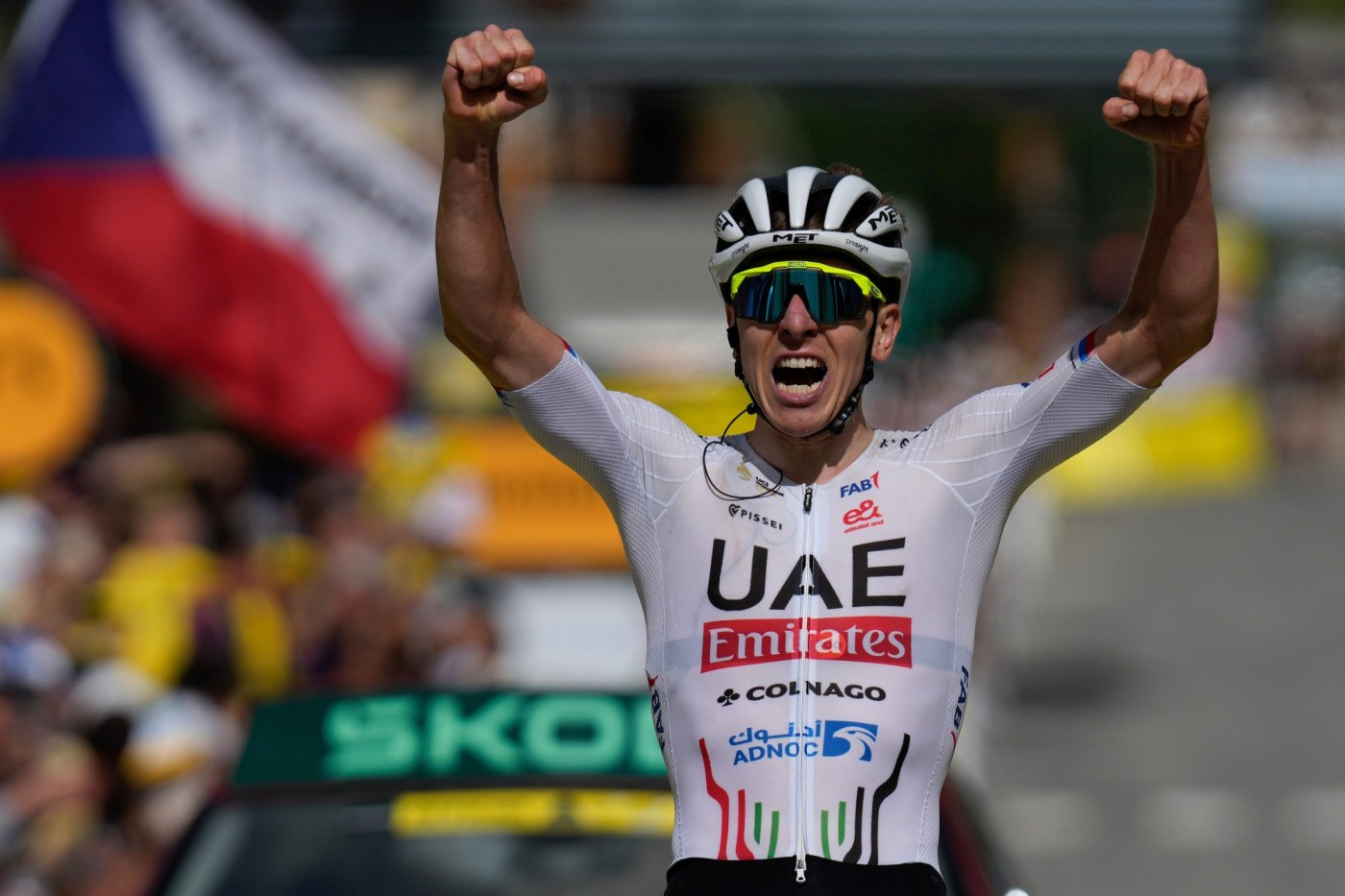 Tour de France: Tadej Pogacar reclaims yellow jersey 1 AP24184544869264 D9Oi0F