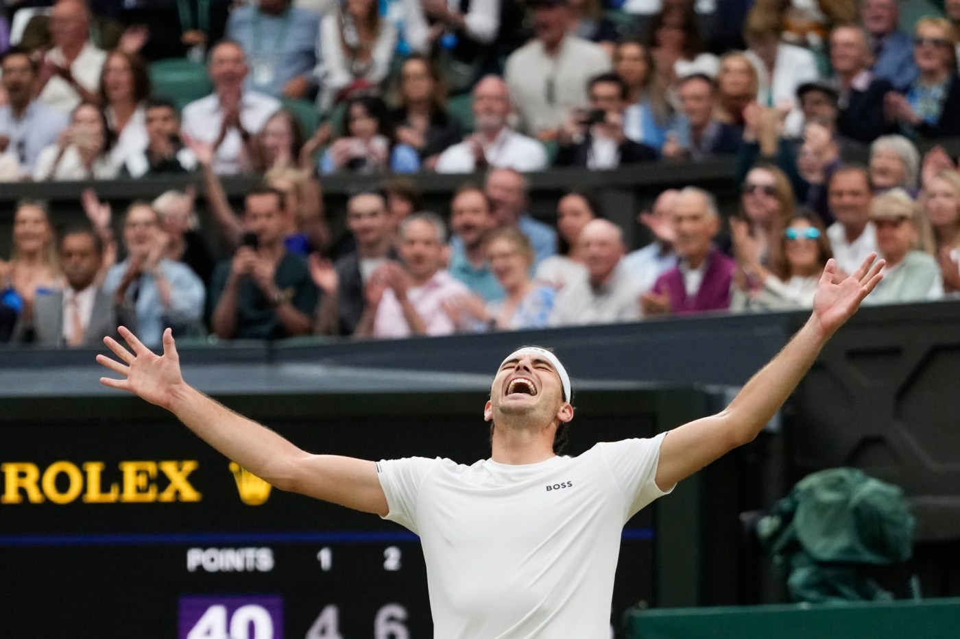Wimbledon: Taylor Fritz beats hobbled Alexander Zverev to reach quarterfinals 1 AP24190660765079 NcpRXh