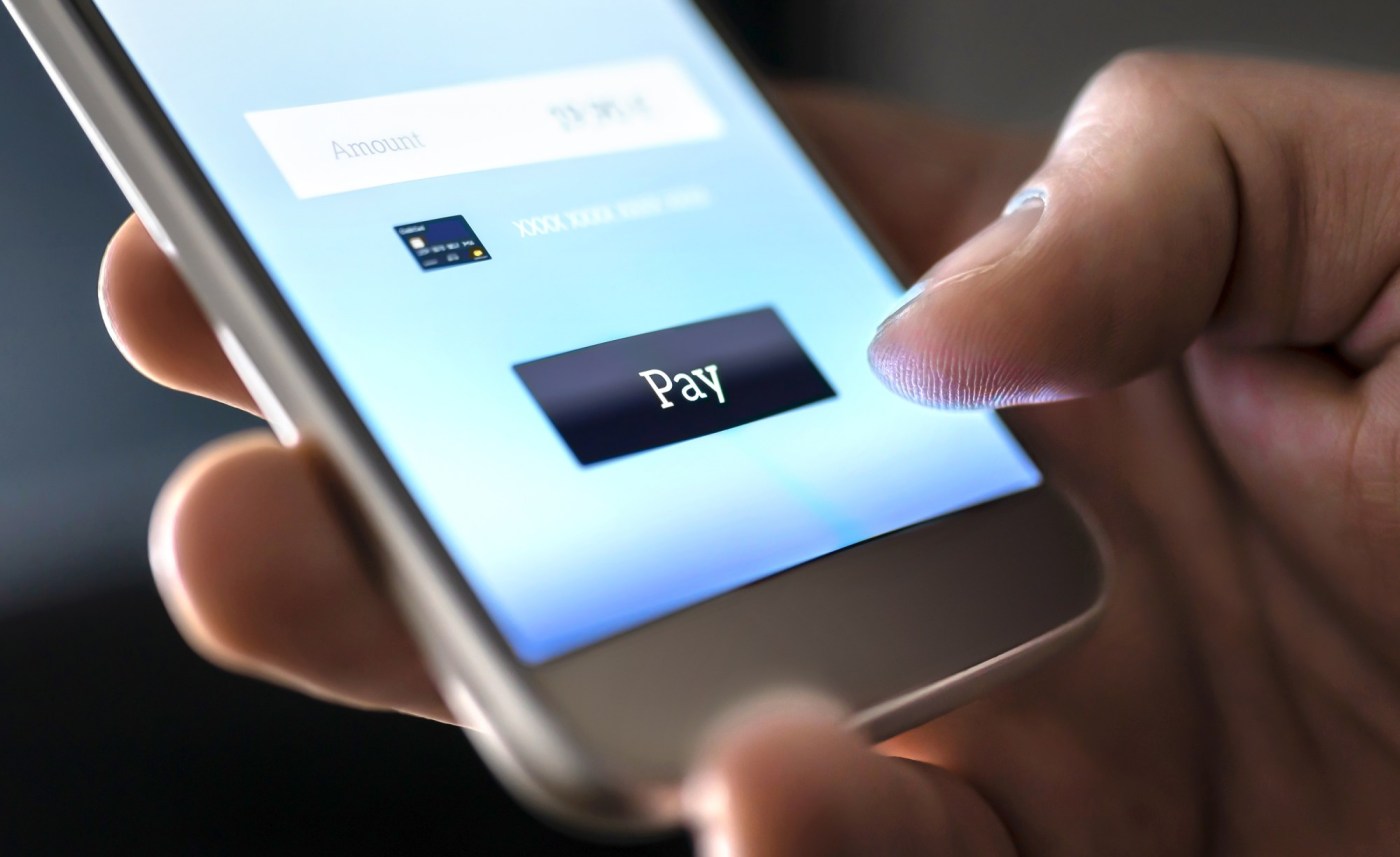 Is it safe to give an app my credit card information? 1 BIZ PFP BANKRATE CREDITCARD DMT 1 SgGXB3