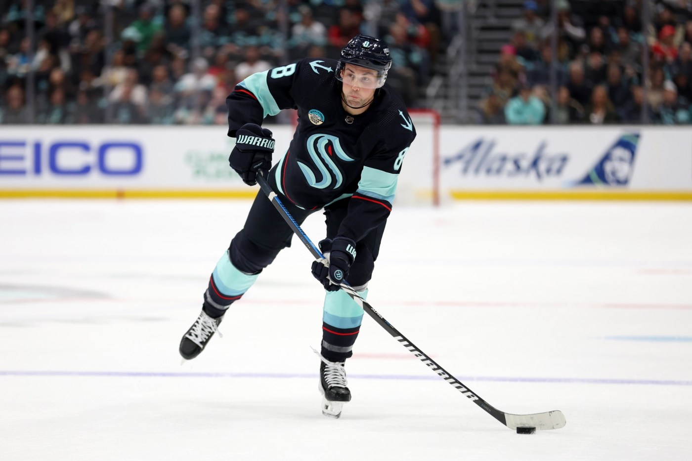 Ducks acquire defenseman Brian Dumoulin from Seattle 1 GettyImages 1959117694 cyVRmm