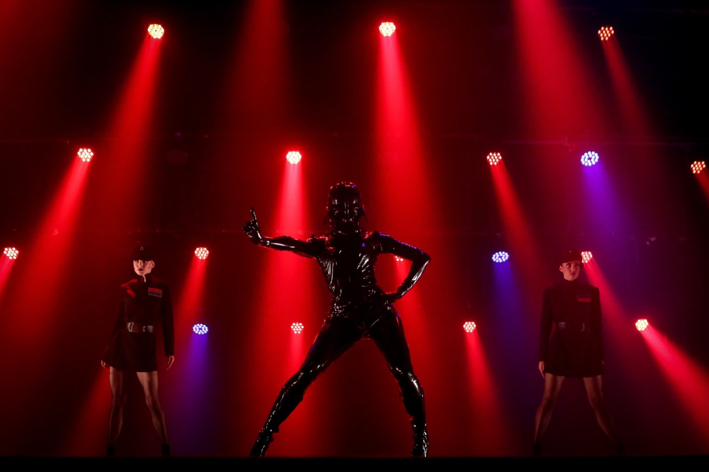 ‘The Empire Strips Back: A Star Wars Burlesque Parody’ returns to Los Angeles 1 LDN L STARSTRIP 0703 02 Mpbp8O