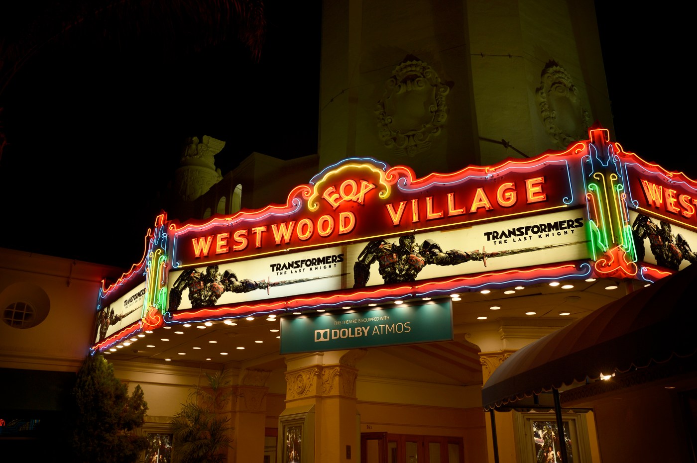 LDN L THEATERS 0723 02 1 2p05Fn