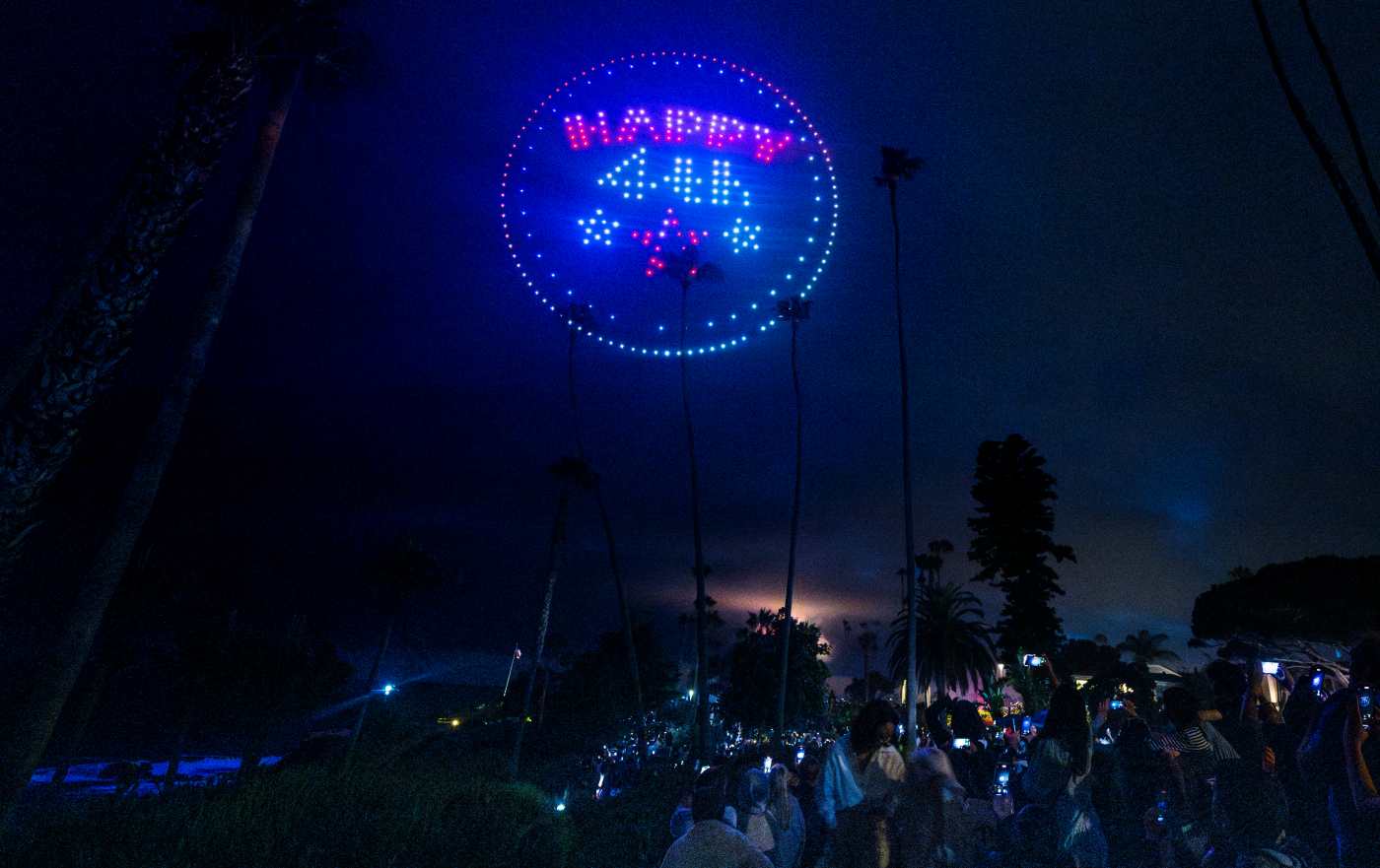 Laguna Beach’s first drone show delights some, others miss blasts and tradition 1 OCR L LBDRONE 0706 PB 14 1 Ekyhvk