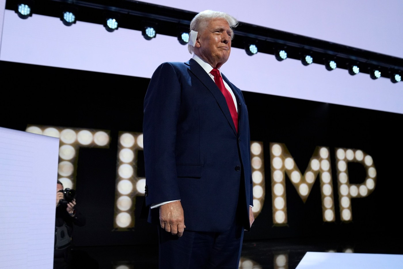 SUT Z trumpRNC AP24201095069369 RTbCj7