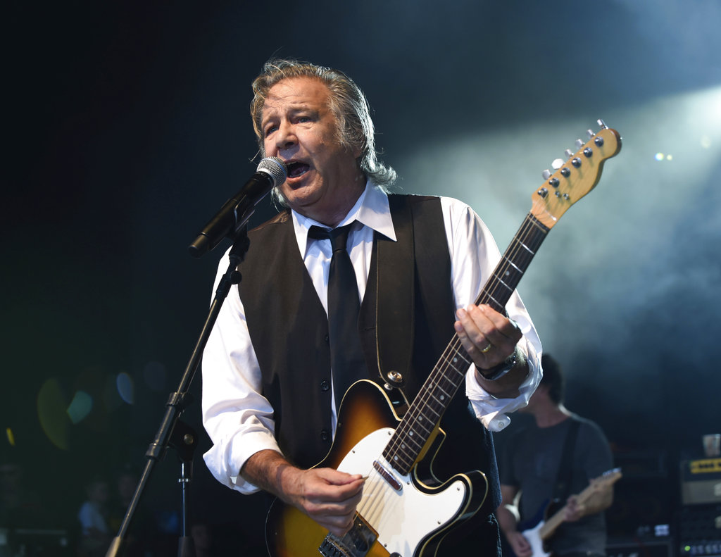 Rocker Greg Kihn, who found fame with ‘The Breakup Song,’ dies of Alzheimer’s disease at 75 1 AP18241200218177 6R7Vq7
