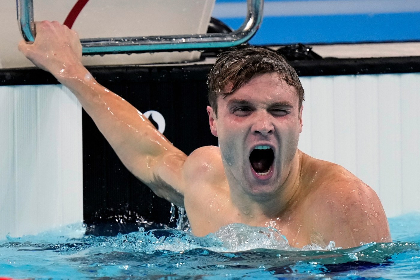 Olympic swimming: Bobby Finke breaks world record in 1,500 to earn gold 1 AP24217613856551 BHhm2S