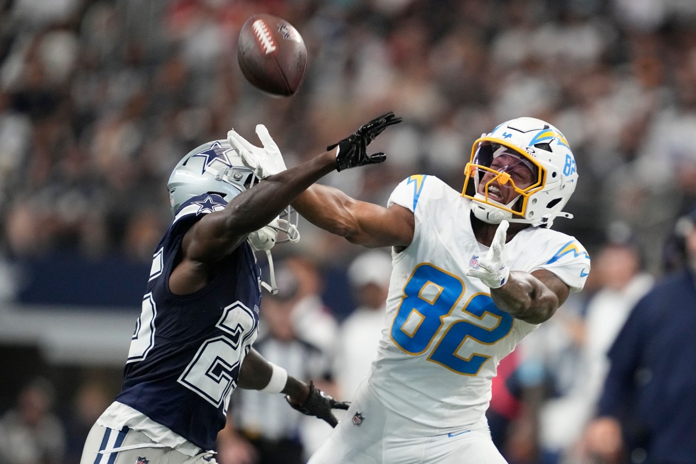 Chargers opt to keep 7 wide receivers on initial 53-man roster 1 AP24237782186300 CIjic3