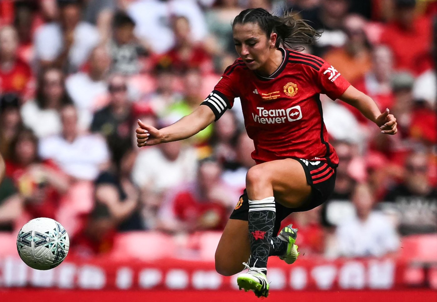 Katie Zelem joins Angel City FC ready for next challenge in her career 1 GettyImages 2152063037 vsoVpt