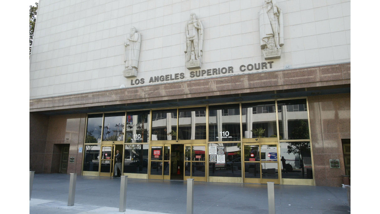 Court reporter crisis causing problems for thousands of self-represented LA County litigants 1 LDN Z COURTS 0721 16x9 1 zdo16A