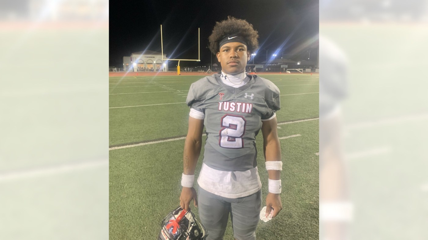Tustin football rumbles past El Toro with rising star Eimesse Essis 1 OCR L HSFB ET TUST 0 16x9 1 HvVa8U