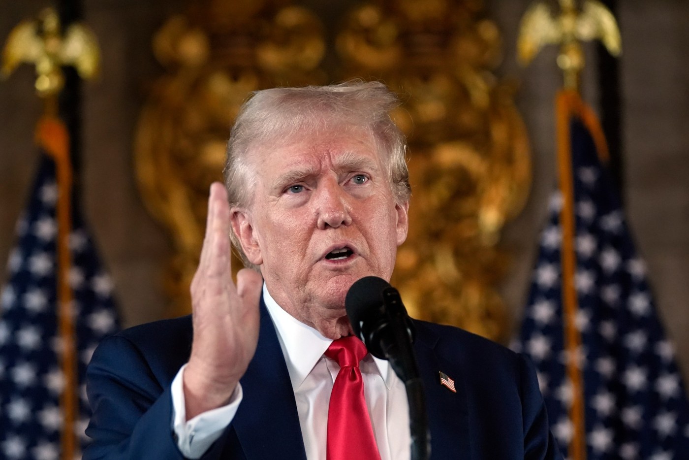 Trump seems to be out to lunch, and it doesn’t look as though he’s coming back 1 SUT Z TRUMPA8 AP24221692123488 3 OMsBW2
