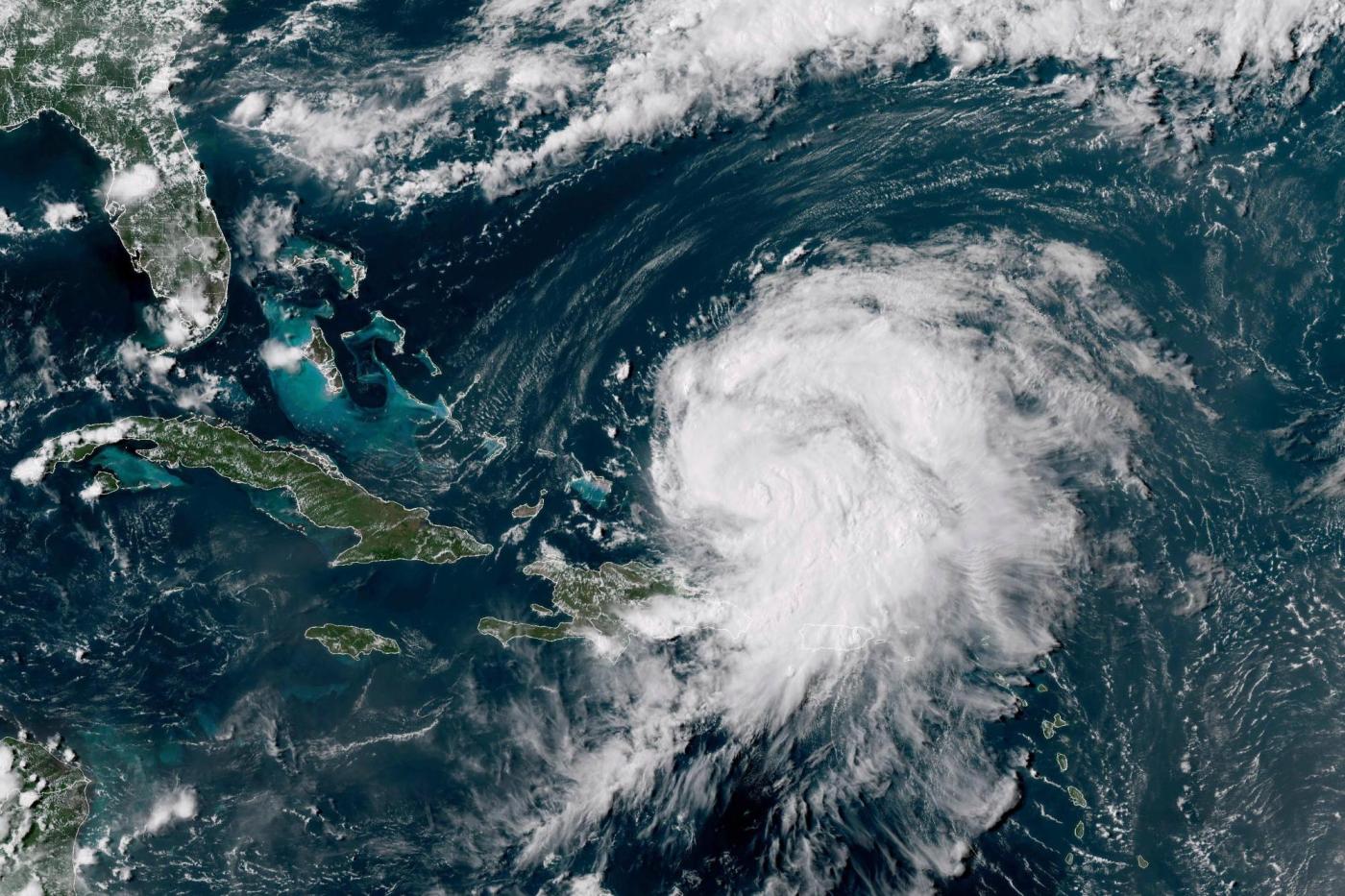 Hurricane Ernesto barrels toward Bermuda as wealthy British territory preps for storm 1 Tropical Weather Ernesto 23244 1d83ed hclMbp