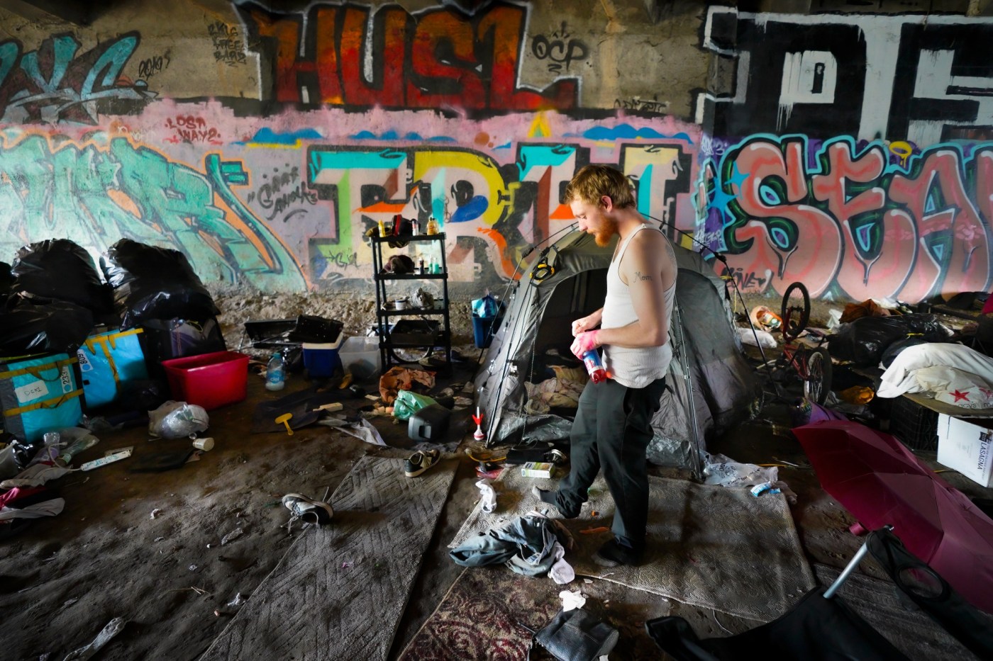 sut l caltrans encampments 001 f6e3d4 mjTApL